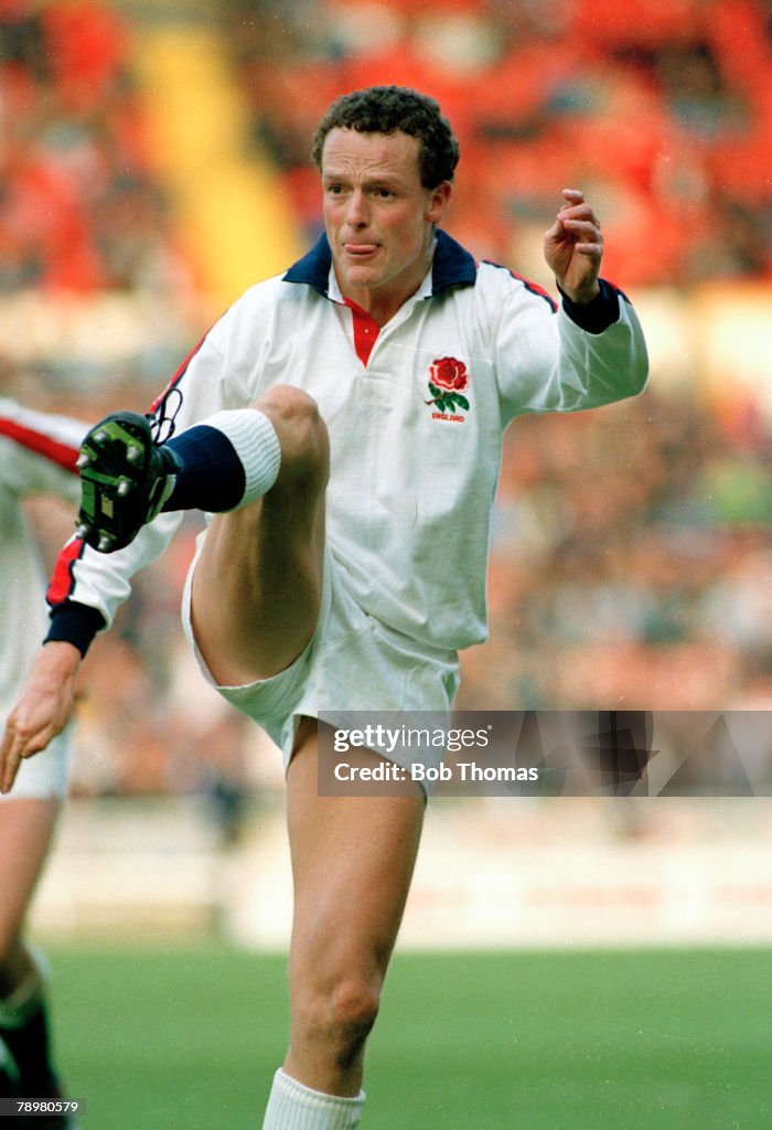 Sport. Rugby Union. pic: 17th October 1992. International Match at Wembley. England v Canada. England full back Jonathan Webb in action. Jon Webb played for England in 33 international matches 1987-1993.