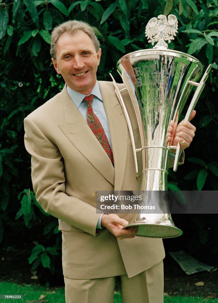BT Sport. Football. pic: 1992. Howard Wilkinson the Leeds United Manager voted Manager of the Year for season 1991-1992. Howard Wilkinson led Leeds United to the Division 1 League title in season 1991-1992.