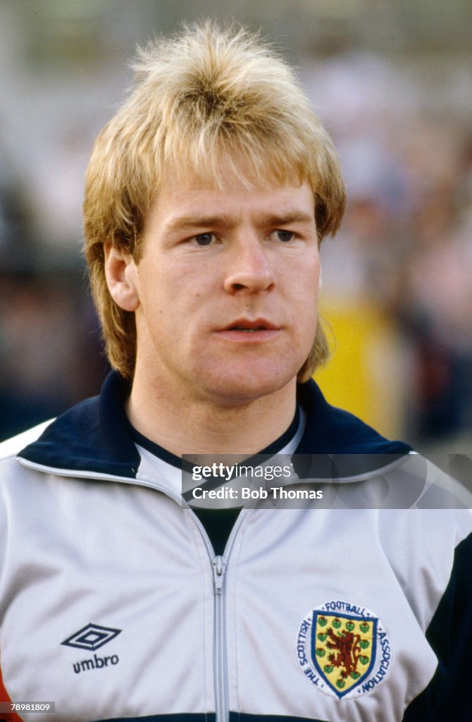 Sport. Football. pic: circa 1986. International Match. Murdo MacLeod, Scotland, who played in 20 international matches for Scotland between 1985-1991.