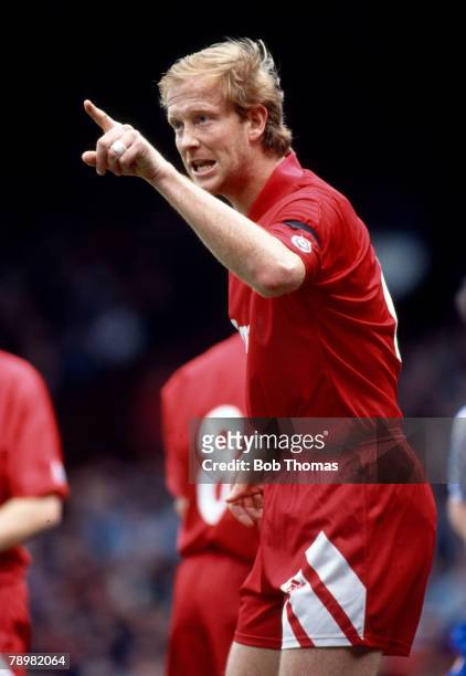 6th April 1992, Division 1, Mark Wright, Liverpool central defender 1991-1998, Mark Wright, won 45 England international caps between 1984-1996