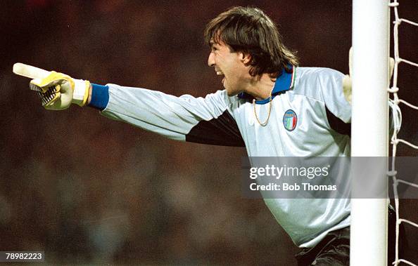 Sport. Football. pic: 15th November 1989. Friendly International at Wembley. England 0 v Italy 0. Walter Zenga, Italy goalkeeper, who won 58 Italy international caps between 1985-1992. Sport. Football. pic: 15th November 1989. Friendly International at Wembley. England 0 v Italy 0. Walter Zenga, Italy goalkeeper, who won 58 Italy international caps between 1985-1992.