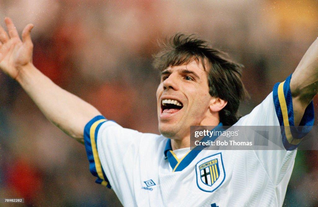 Sport. Football. pic: 17th May 1995. UEFA. Cup Semi-Final. Parma 3 v Bayer Leverkusen 0. Parma's Gianfranco Zola celebrates scoring the 3rd goal. Gianfranco Zola also won 35 Italy international caps between 1991-1997.