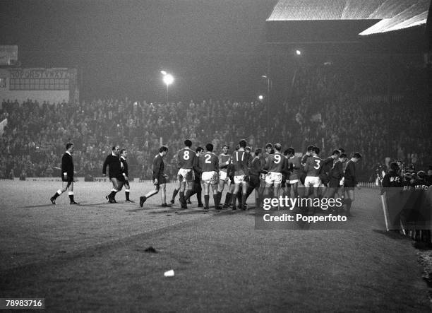 2nd October 1968, European Cup 1st Round 2nd Leg, Manchester United 7 v Waterford 1, Manchester United players line up to applaud the Waterford...