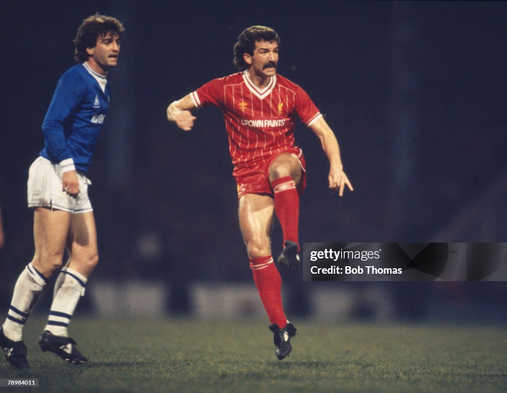 Sport. Football. pic: 28th March 1984. Milk Cup Final Replay at Maine Road. Liverpool 1 v Everton 0. Liverpool's Graeme Souness scores the winning goal, as Everton's Kevin Ratcliffe can only watch.
