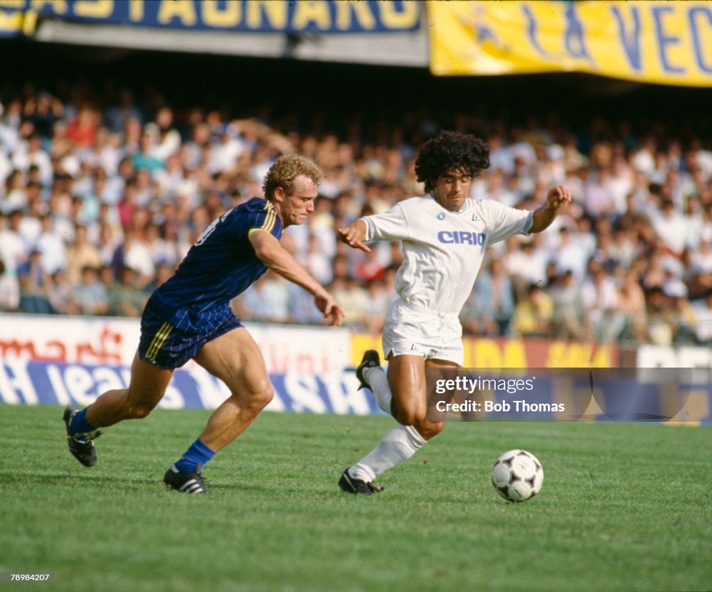 BT Sport. Football. pic: 16th September 1984. Ialian League Serie A. Verona 3 v Naples 1. Naples' Diego Maradona is chased by Verona's Hans Peter Briegel.