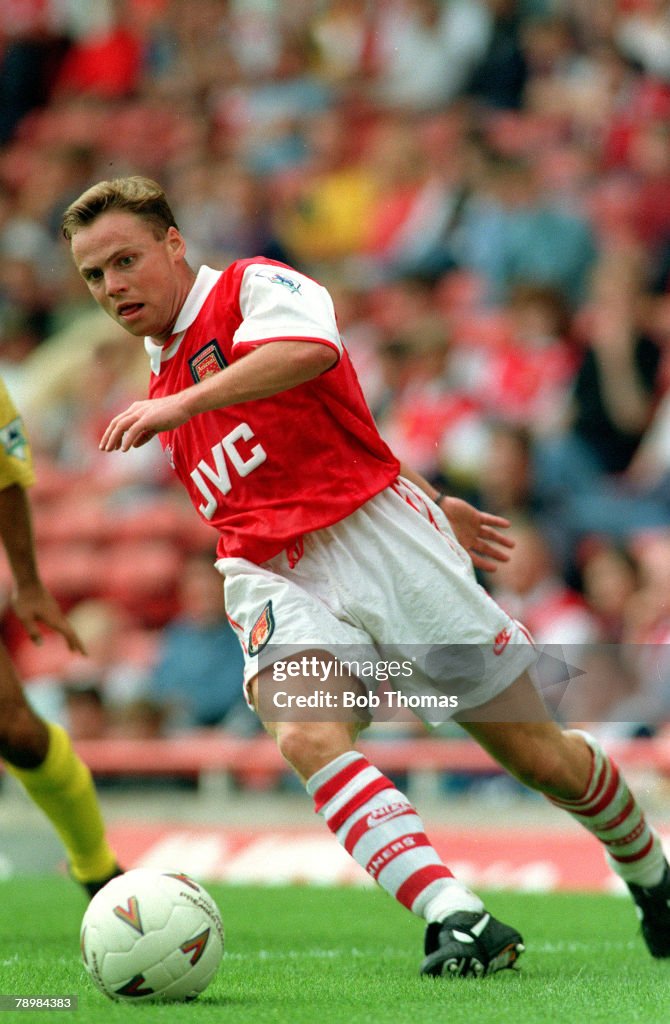 Sport. Football. pic: circa 1994. Paul Dickov, Arsenal.