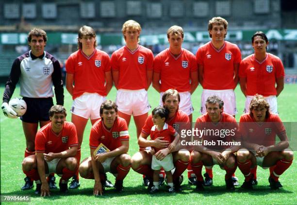 Sport, Football, pic : 12th June 1985International Soccer, Mexico City, Germany vsEngland ,England, back row, left - right: Peter Shilton, Chris...