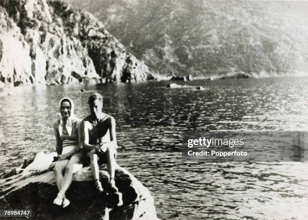 King Edward VII and Mrs, Wallis Simpson, during their holiday on the Dalmatian Coast