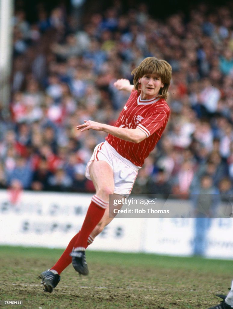 Sport. Football. pic: 5th May 1986. Division 1. Peter Coyne, Swindon Town striker.