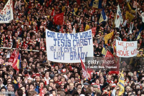 Sport, Football, 1979 FA Cup Final, Wembley, Arsenal 3 v Manchester United 2, Arsenal fans with banners and flags, one banner in support of Liam Brady