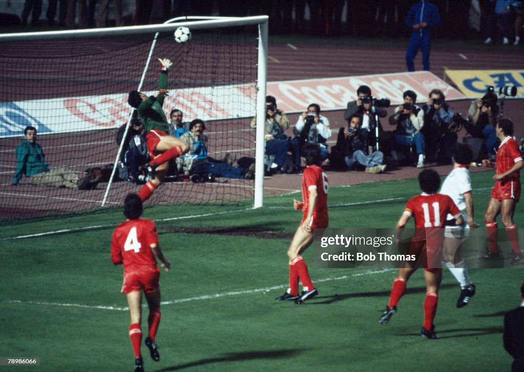 Sport. Football. pic: 30th May 1984. European Cup Final in Rome. Roma 1 v Liverpool 1. after extra time.