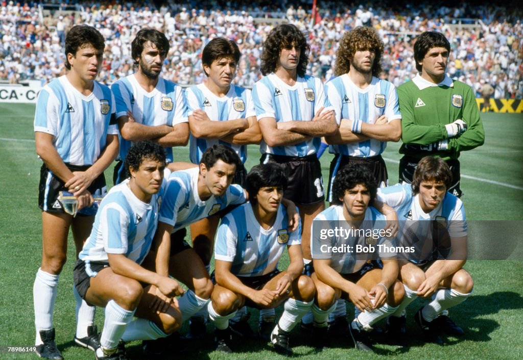 Sport. Football. pic: 29th June 1982. 1982 World Cup Finals in Spain. Italy 2 v Argentina 0 in Barcelona. Argentina team group