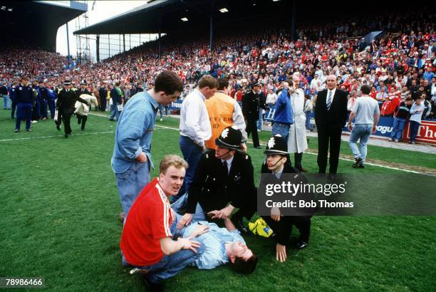 15th April 1989, F.A. Cup Semi-Final at Hillsborough, Liverpool 0,v Nottingham Forest 0, Match Abandoned, Liverpool Chief Executive Peter Robinson...