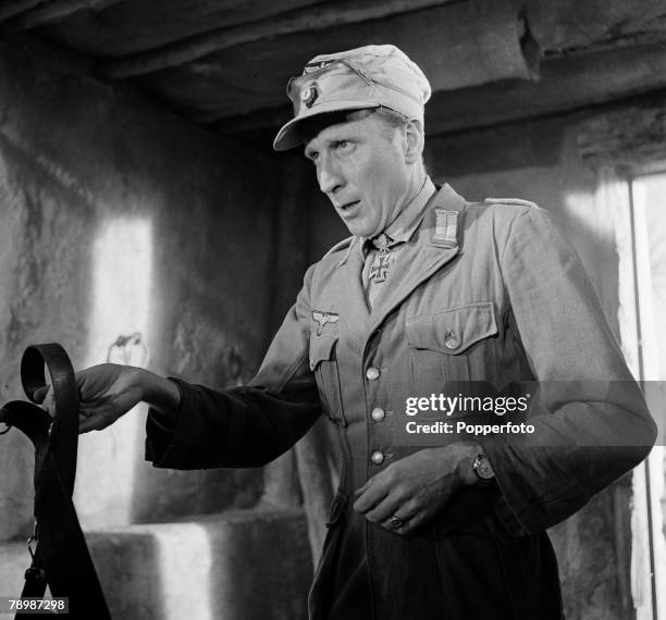 103 Alfred Burke Stock Photos, High Res Pictures, and Images Getty Images