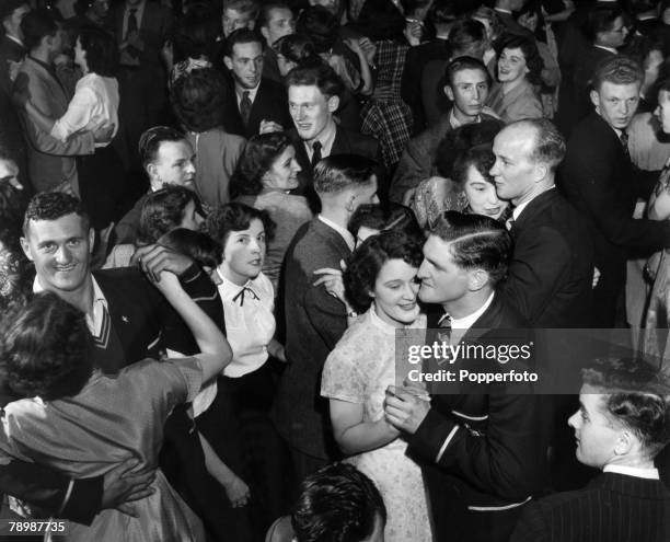 Sport, Rugby League, pic: 1952, Ilkley, Yorkshire, Members of the Australian team two pictured, Arthur Collison, left and Tom Ryan, dancing with...