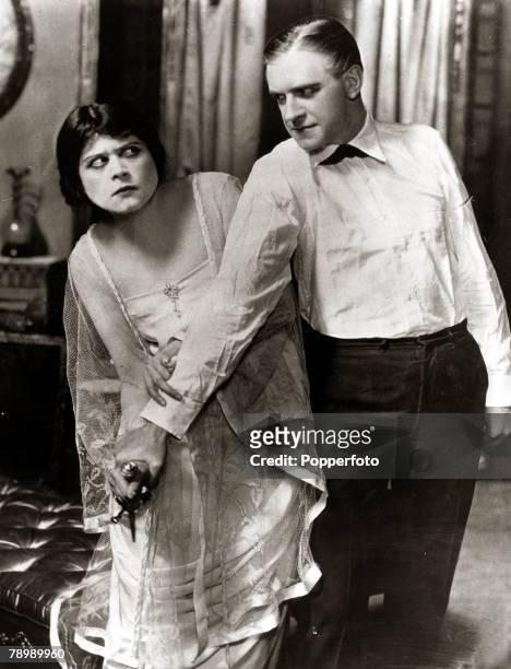 Cinema Personalities, pic: circa 1910's, American actress Theda Bara, appearing with William E,Shay in the film "The Clemenceau Case"