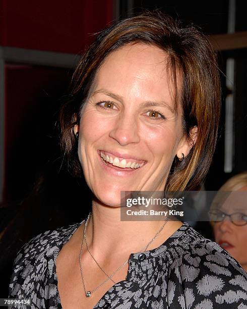 Actress Annabeth Gish attends the Los Angeles premiere of "The Business of Being Born" held at the Fine Arts Theatre on January 14, 2008 in Beverly...