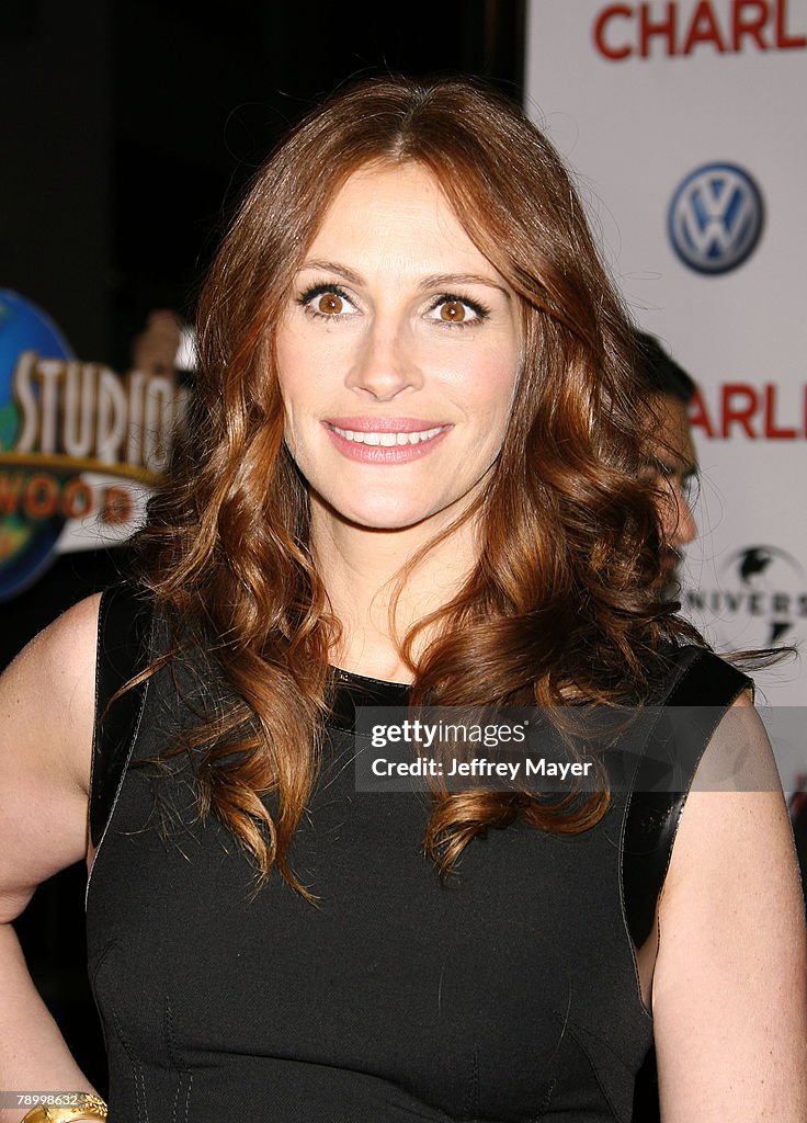 Premiere Of Universal Pictures Charlie Wilsons War - Arrivals