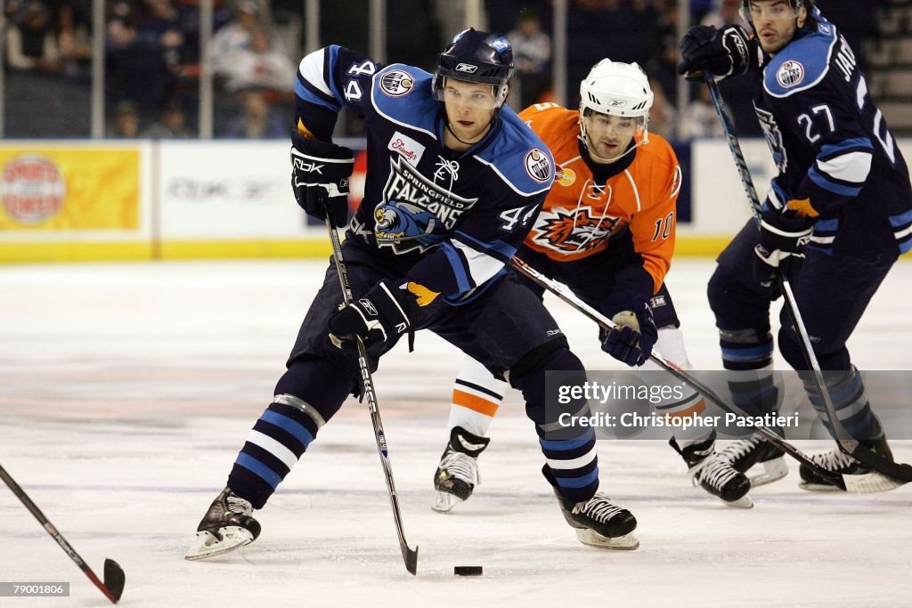 Springfield Falcons v Bridgeport Sound Tigers