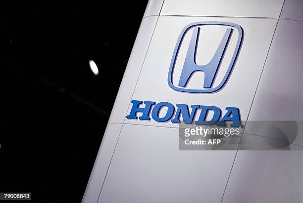 The Honda logo is seen at the 2008 North American International Auto Show in Detroit 15 January 2008. AFP PHOTO/Geoff ROBINS