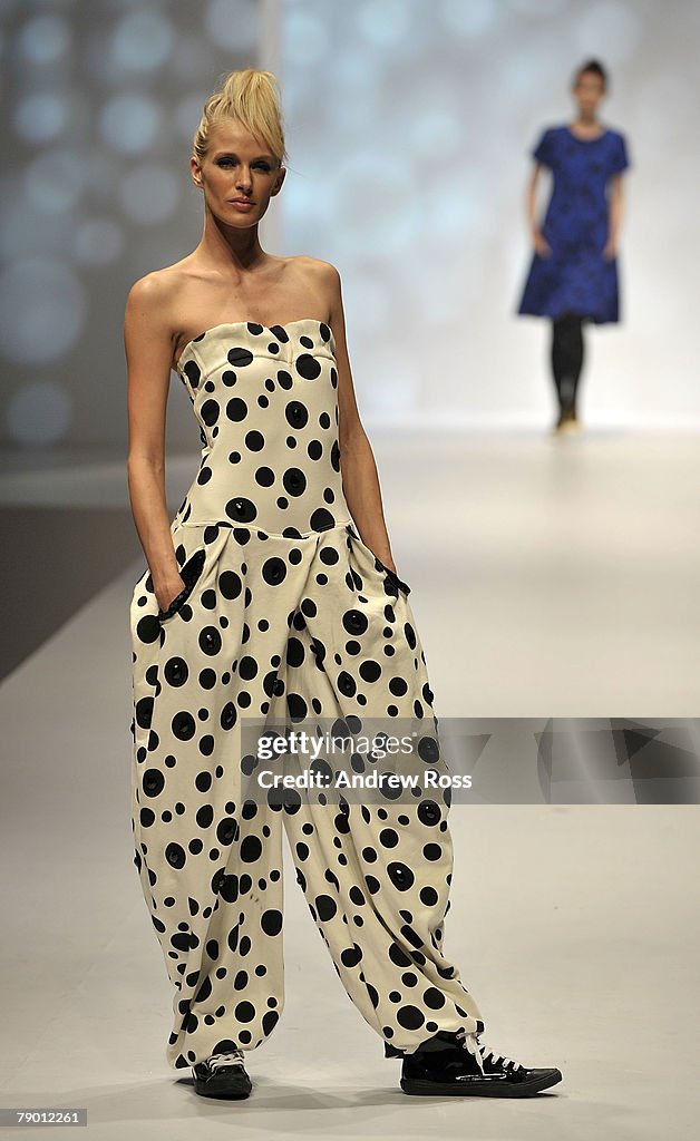 HKFW A/W 08: KINGVIC Fashion