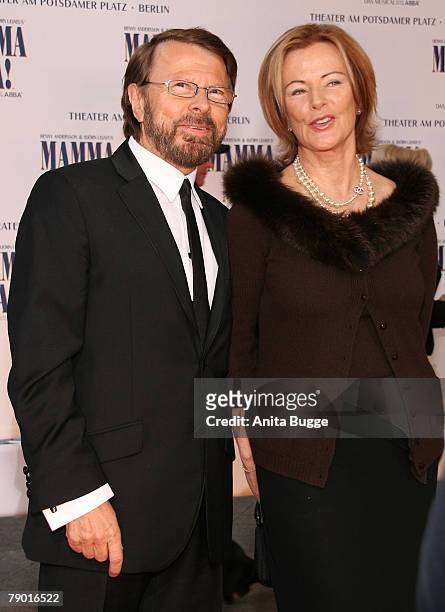 Former ABBA-members Bjoern Ulvaeus and Anna-Frid Reuss attend the Berlin "Mamma Mia" premiere at the Potsdamer Platz Theater October 21, 2007 in...