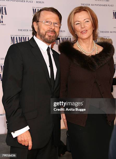 Former ABBA-members Bjoern Ulvaeus and Anna-Frid Reuss attend the Berlin "Mamma Mia" premiere at the Potsdamer Platz Theater October 21, 2007 in...