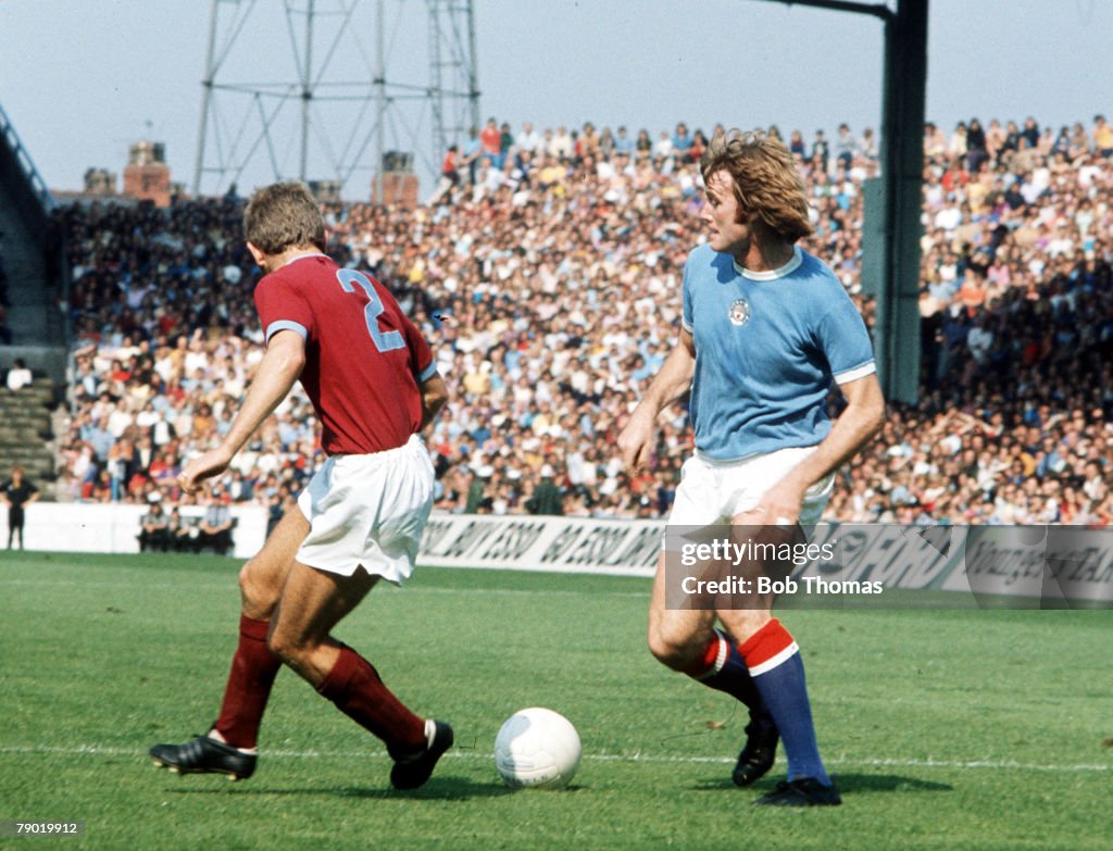 Football. 1970's. Manchester City's Rodney Marsh on the ball during the match with Burnley.