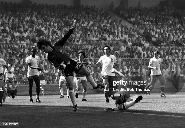 Football, World Cup Finals, Bilbao, Spain, Group Four, 16th June 1982, England 3 v France 1, England's captain Bryan Robson shoots past French...