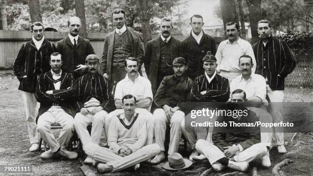 Cricket A picture of the South African Cricket team, Back Row L-R: GA Faulkner , AD Nourse , JH Sinclair , G Alsop , SD Snooke , AE Vogler , GC White...