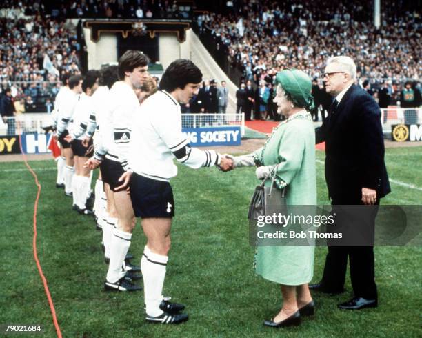 Football, 1981 FA Cup Final, Wembley, 9th May Tottenham Hotspur 1 v Manchester City 1, HRH The Queen Mother meets Tottenham Hotspurs captain Steve...