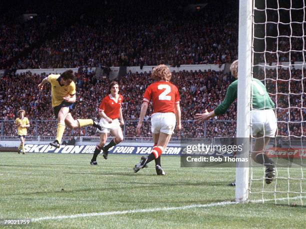 Football, 1979 FA Cup Final, Wembley, Arsenal 3 v Manchester United 2, 12th May Arsenal+s Frank Stapleton scores his side+s second goal with a header...