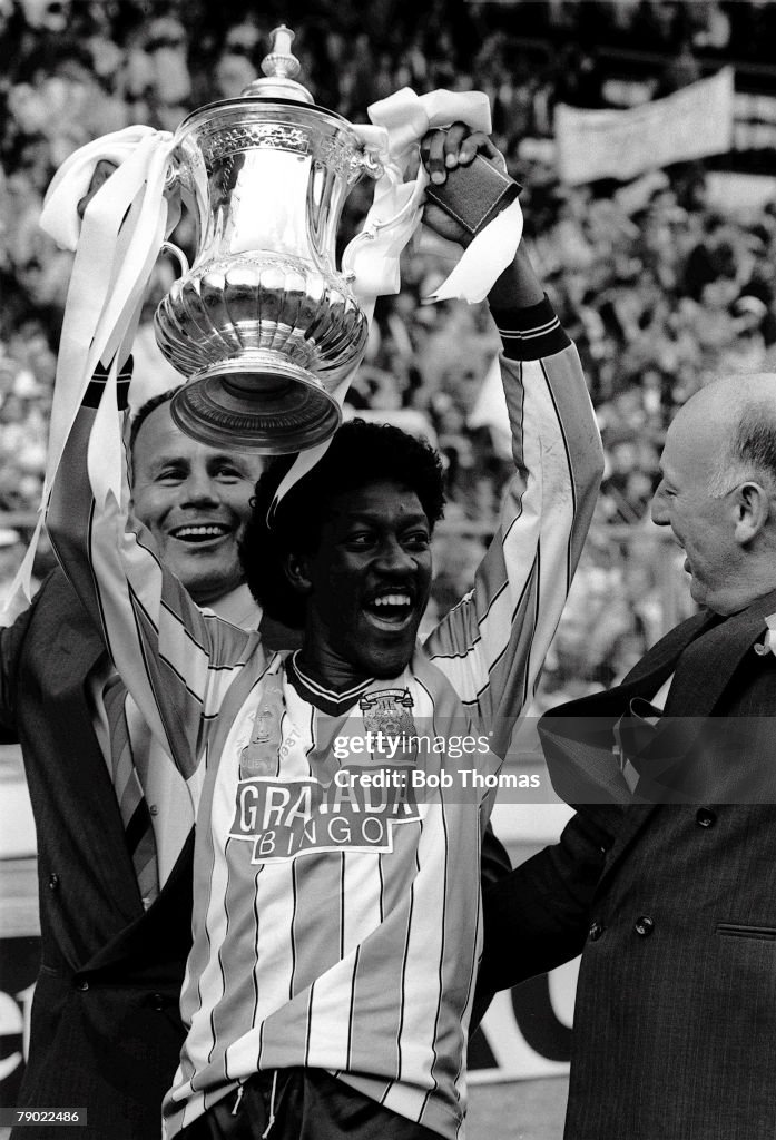 Football, Wembley Stadium, England, FA Cup Final, 16th May 1987