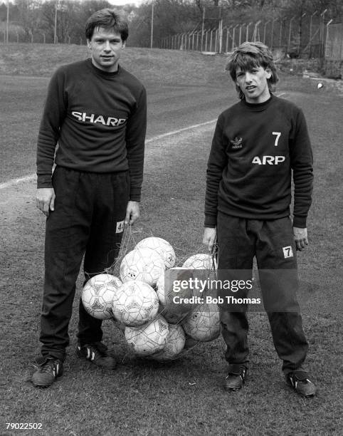 Football, Manchester, England, 12th September 1986, Manchester United's Danish internationals Jesper Olsen and John Sivebeck during a training session