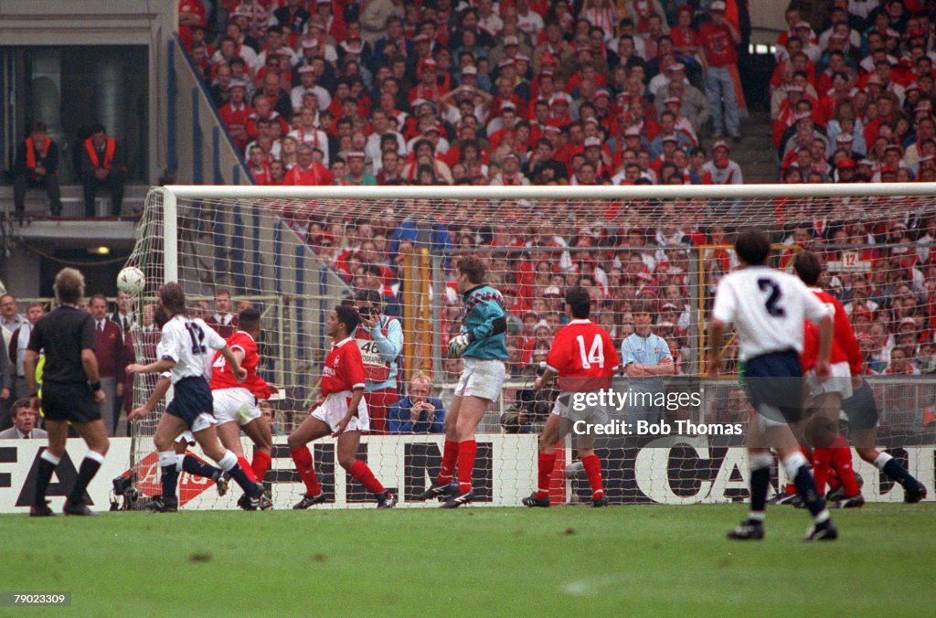 Football. 1991 FA Cup Final. Wembley. 18th May, 1991. Tottenham Hotspur 2 v Nottingham Forest 1. Nottingham Forest's Des Walker heads the ball into his own goal in a crowded penalty area for Spurs winning goal.
