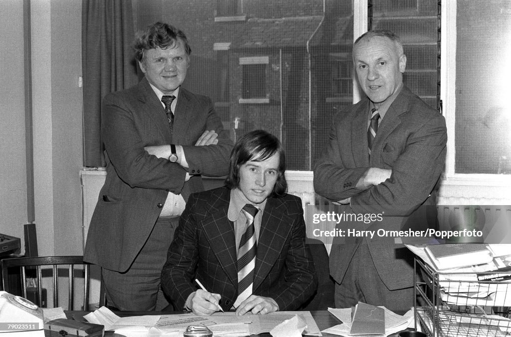 Ian McDonald Signs For Liverpool Football Club