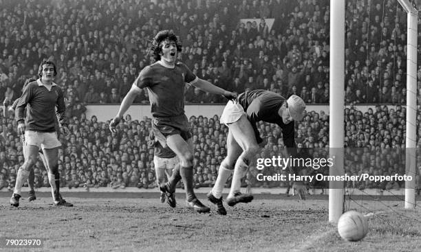 Everton goalkeeper Dai Davies saves an attempt at goal by Kevin Keegan of Liverpool during a Football League Division One match at Anfield on...