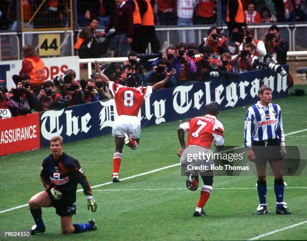 Football, 1993 FA Cup Final, Wembley, 15th May Arsenal 1 v Sheffield Wednesday 1, Arsenal's Ian Wright turns away to celebrate after scoring his...