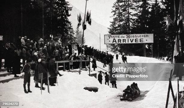Sport, 1924 Winter Olympic Games, Chamonix, France, A general view at the Bobsled track with the Italy four man bobsled pictured