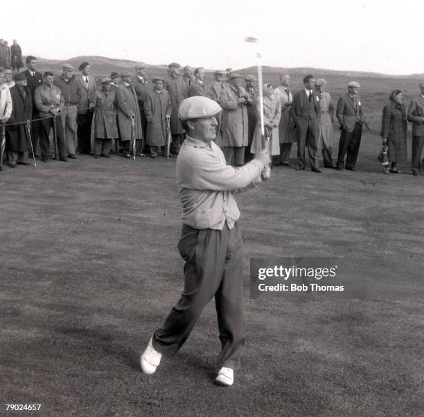Golf, 1954 Dunlop Masters, Princes, A picture of Peter Thomson of Australia playing a shot