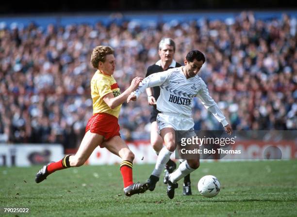 Sport, Football, FA Cup Semi-Final, Villa Park, Birmingham, England, 11th April 1987, Tottenham Hotspur 4 v Watford 0, Tottenham Hotspur's Osvaldo...