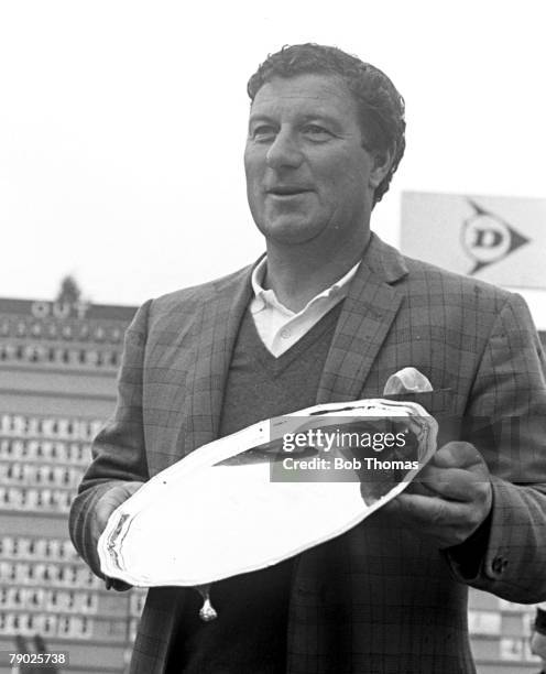 Golf, 1968 Dunlop Masters, A picture of the champion Peter Thomson of Australia holding the trophy