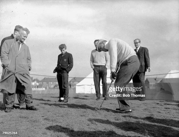Southport, Lancashire, A picture of the legendary US golfer Jack Nicklaus hitting a pitch shot during practise, watched by a handful of spectators
