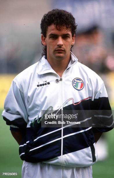Sport, Football, Friendly International, Bologna, 14th October 1989, Italy 0 v Brazil 1, Italy's Roberto Baggio