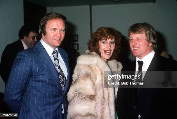 Sport, Football, Birmingham, England, 1970's, West Bromwich Albion Manager Ron Atkinson and Wolverhampton Wanderers Manager John Barnwell are...