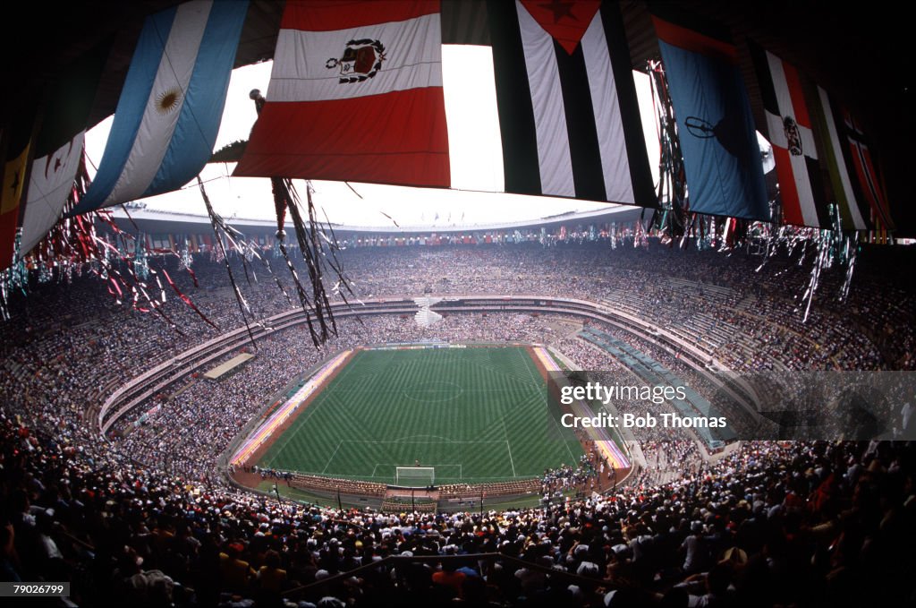 Sport. Football. 1986 World Cup Finals. Mexico City, Mexico. A spectacular panoramic view of the Azteca Stadium.