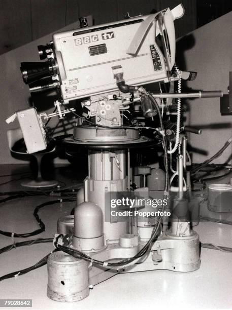 Rostrum Camera Photos and Premium High Res Pictures Getty Images