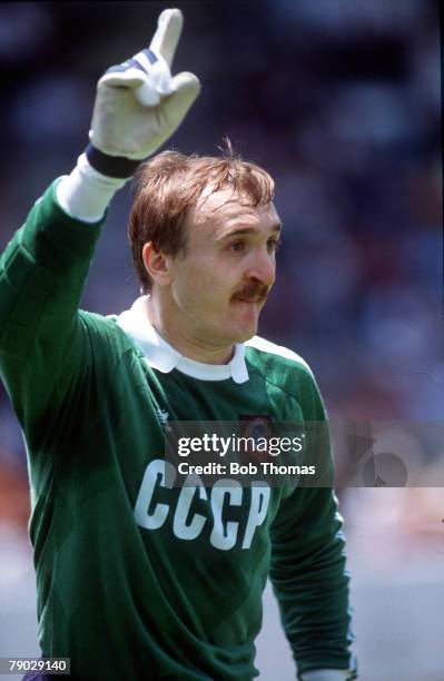 World Cup Finals, Irapuato, Mexico, 9th June USSR 2 v Canada 0, USSR's goalkeeper Chanov