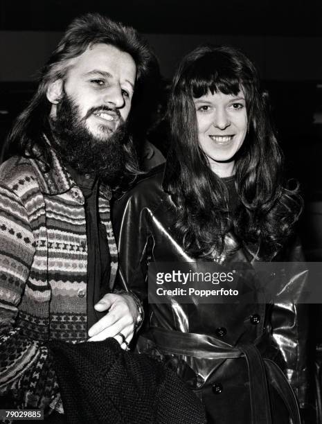 Entertainment/Music, London, England, 25th February 1972, Former Beatles drummer Ringo Starr pictured with his wife Maureen.