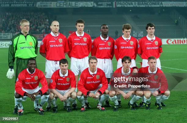 Football, 1999 UEFA Champions League Semi-Final, Second leg, 21st April Turin, Juventus 2 v Manchester United 3, The Manchester United team group...